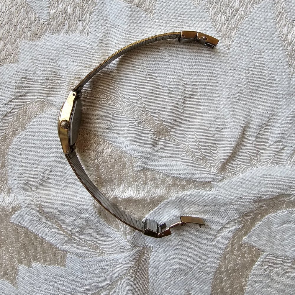 Seiko Quartz Dainty Black and Gold tone Watch - Picture 15 of 16